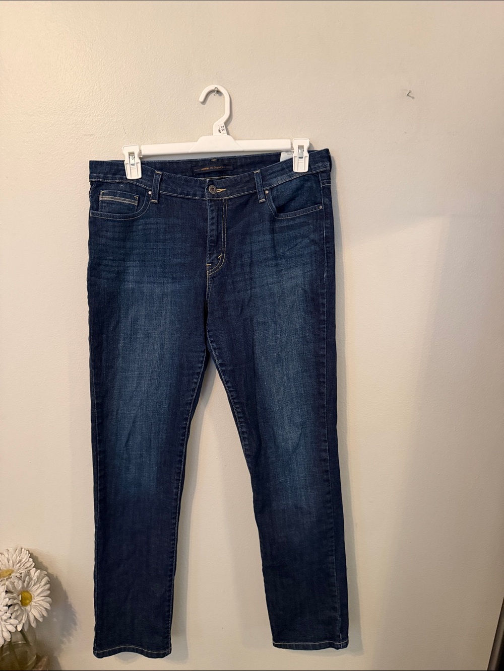 Levi’s Original Mid Rise Skinny Jean Dark Wash (Size: 14 M)